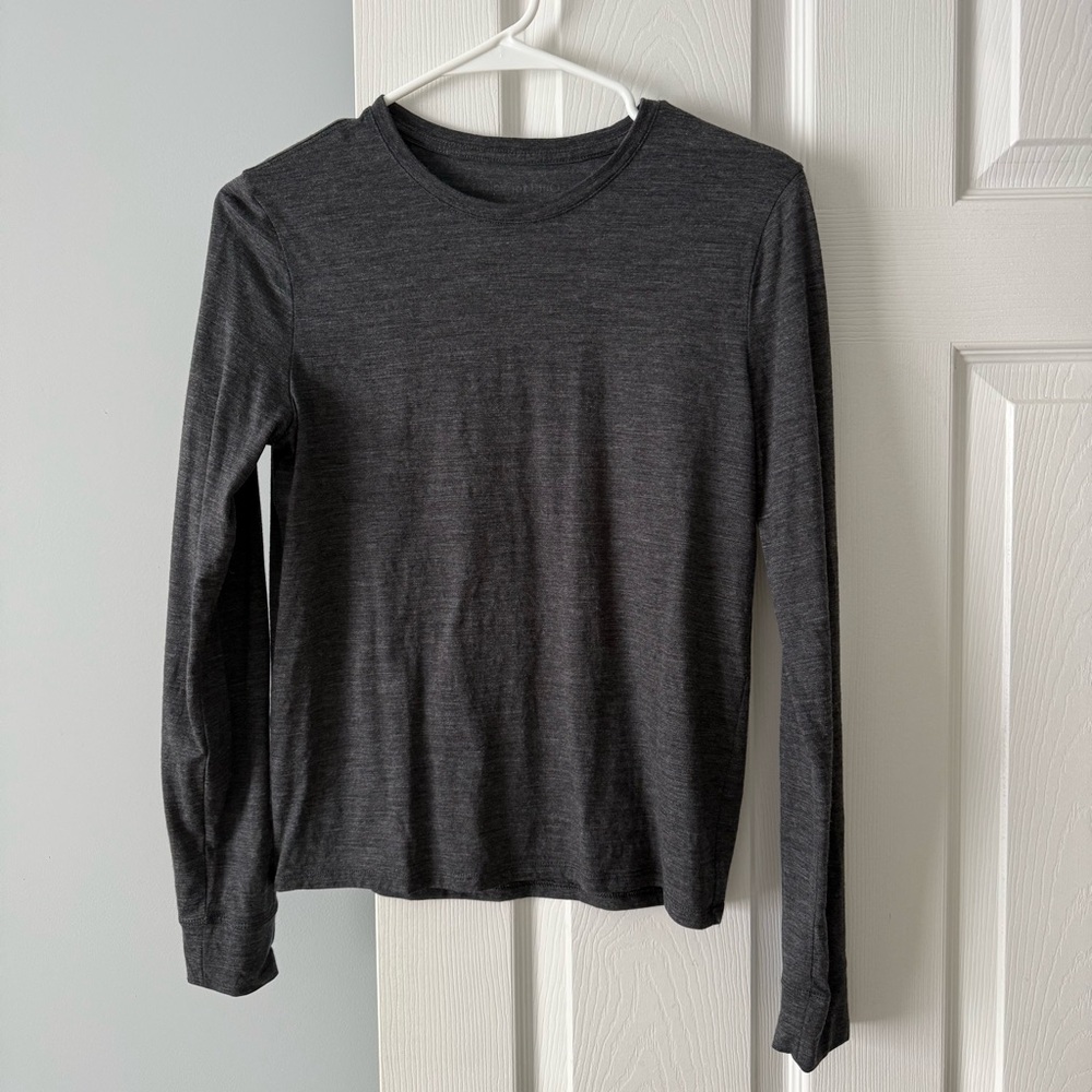 Outdoor Voices | merino wool longsleeve tee in charcoal